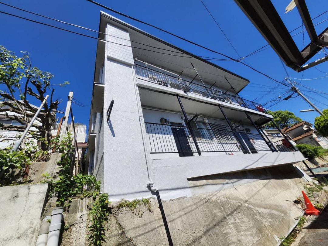 1R Apartment for Rent in Kobe's Shioya - 18000 JPY - Thumbnail 2