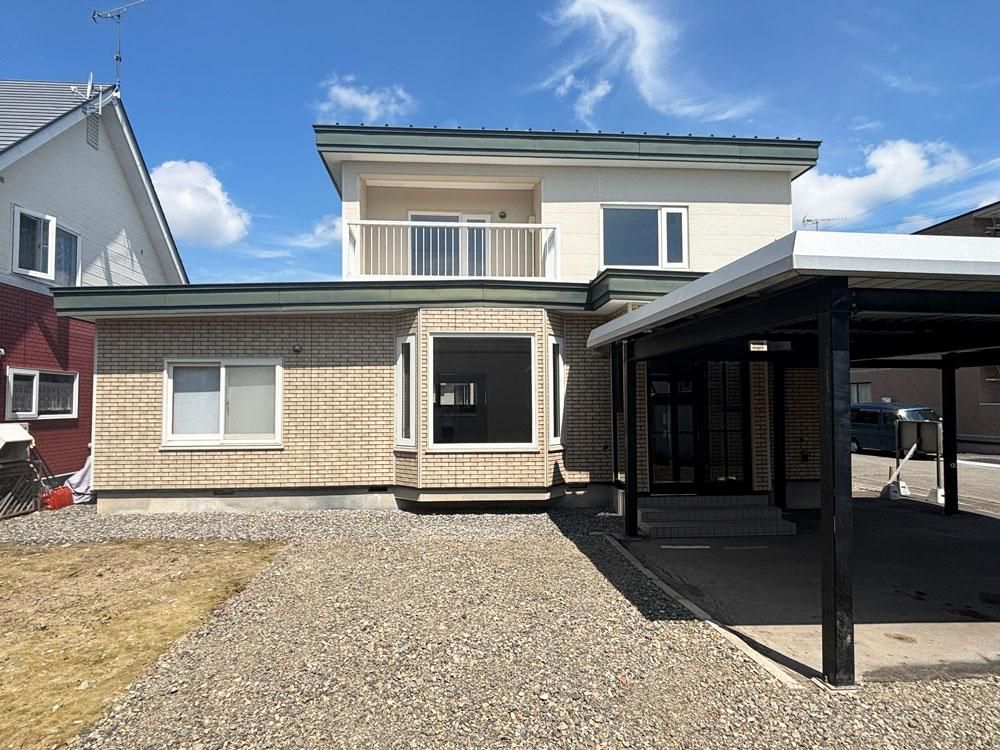 4LDK House for Sale in Otofuke, Hokkaido with Two Kitchens - Thumbnail 3