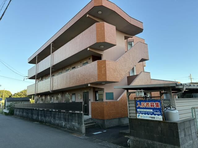 1K Apartment for Rent in Mihama, Aichi - 13,000 Yen - Thumbnail 3
