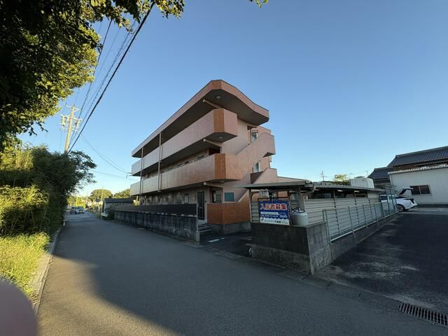 1K Apartment for Rent in Mihama, Aichi - 13,000 Yen - Thumbnail 2