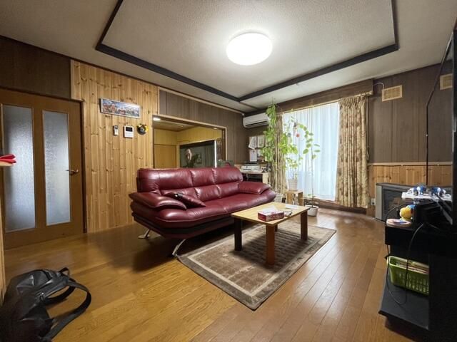 4LDK House on 330m² Land in Sapporo Seita Ward, Hokkaido - Thumbnail 3