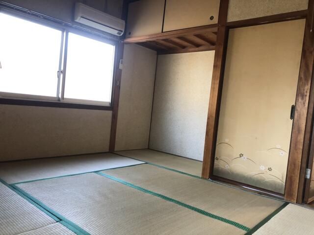 1SDK Apartment for Rent in Toyonaka, Osaka - 45,000 Yen - Thumbnail 2