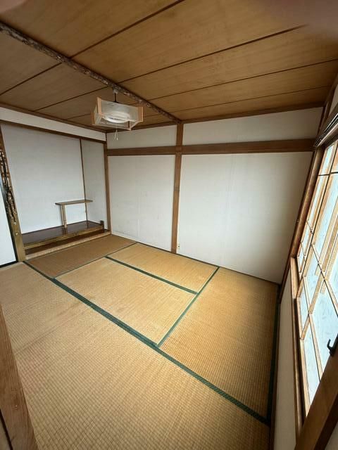 5LDK Detached House with Garden for Sale in Sapporo's Kiyota Ward - Thumbnail 3