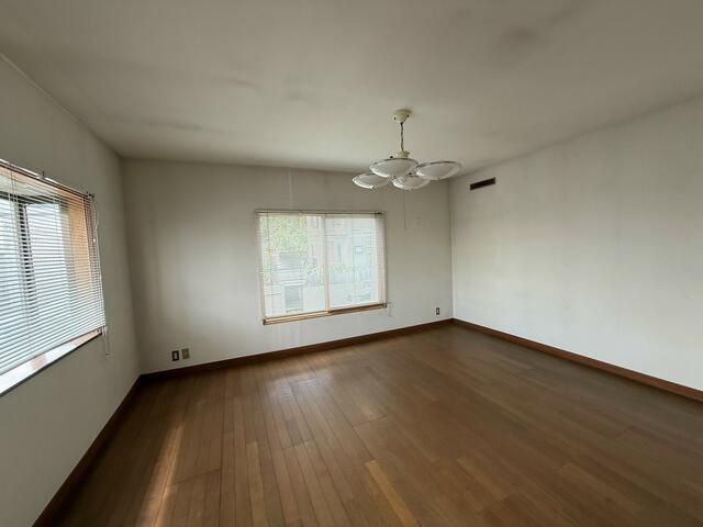 5LDK Detached House with Garden for Sale in Sapporo's Kiyota Ward - Thumbnail 4