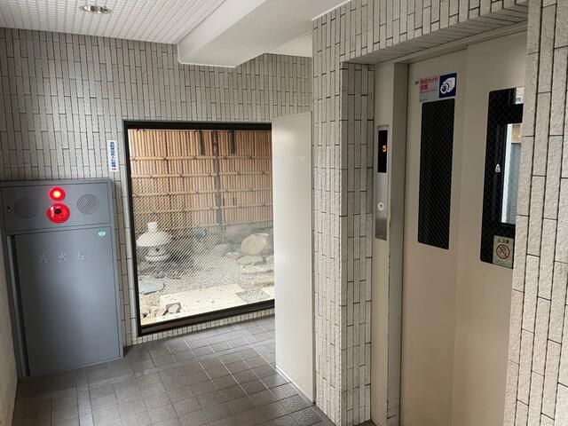 1K Apartment for Sale in Fukushima City - Lions Mansion Nakamachi - Thumbnail 2