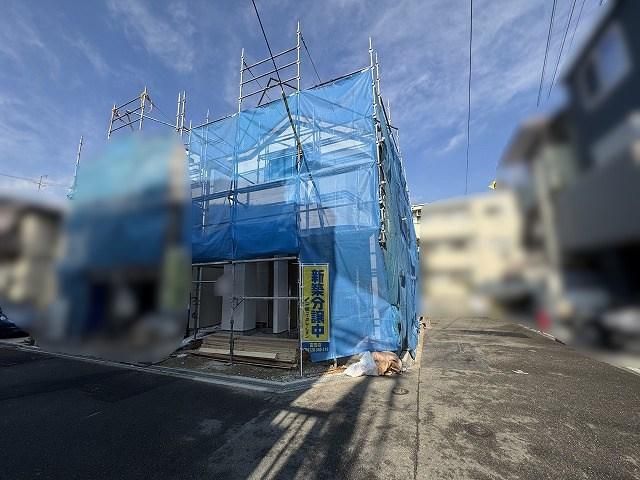 New 3LDK House in Takatsuki, Osaka with Garage and Performance Certificates - Thumbnail 2