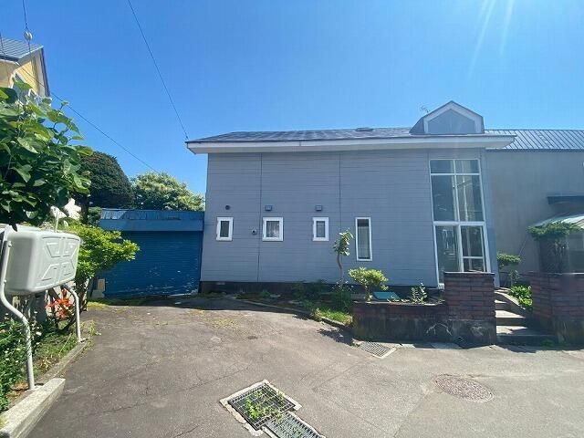 3SLDK House for Sale in Hakodate, Hokkaido - 6.3 Million Yen - Thumbnail 2