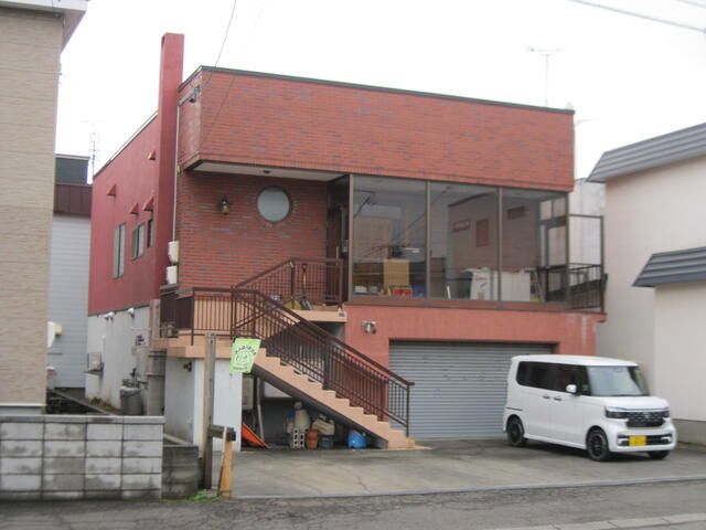 Detached House for Sale in Kita-ku, Sapporo | 3SLDK, 151.6 sqm - Thumbnail 2