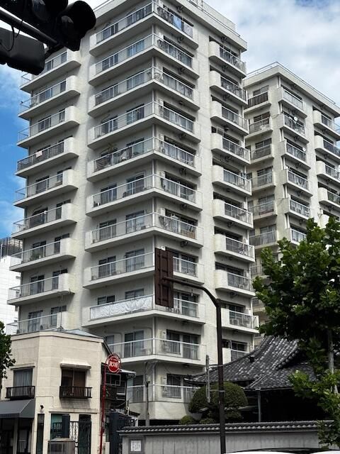 4LDK Apartment for Sale in Mita, Minato Ward, Tokyo - Thumbnail 3