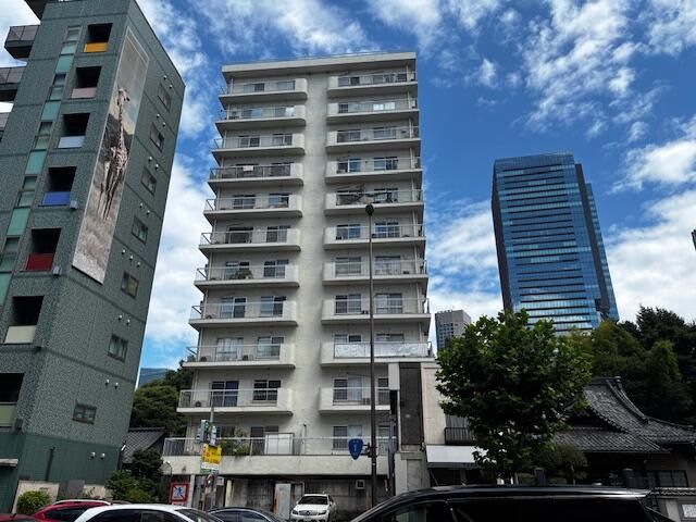 4LDK Apartment for Sale in Mita, Minato Ward, Tokyo - Thumbnail 2