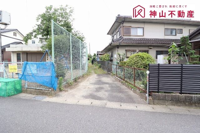 Detached House for Sale in Ichinomiya, Aichi - 5DK, 108 sqm - Thumbnail 2
