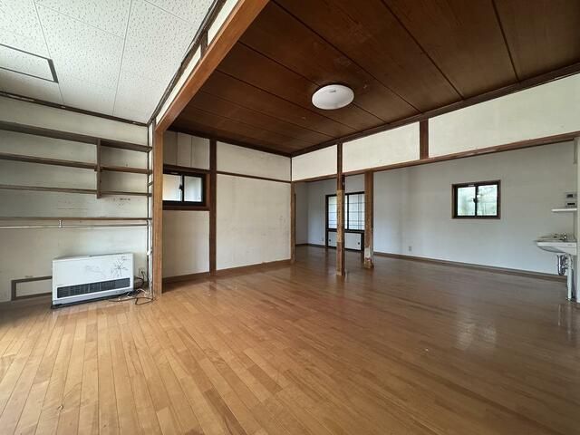 117.5 Tsubo Land with 3LDK House for Sale in Suwa, Nagano - Thumbnail 4