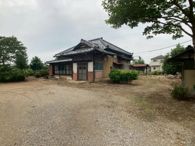 4DK House on 4,727 sqm Land in Bando City, Ibaraki - Thumbnail 3