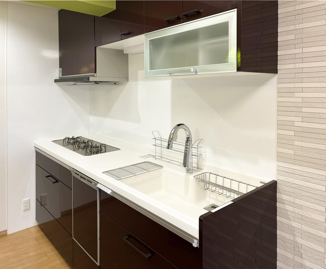 Renovated 1SLDK Apartment for Sale in Takatsuki, Osaka - Thumbnail 4