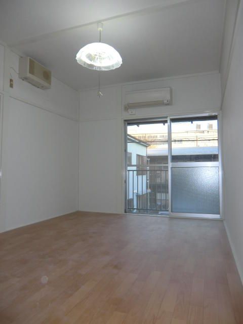 Renovated 1K Apartment for Rent near Odakyu Sagamihara Station - Thumbnail 3