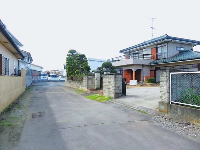 Renovated 4LDK House with Roof Balcony in Chikusei, Ibaraki - Thumbnail 3