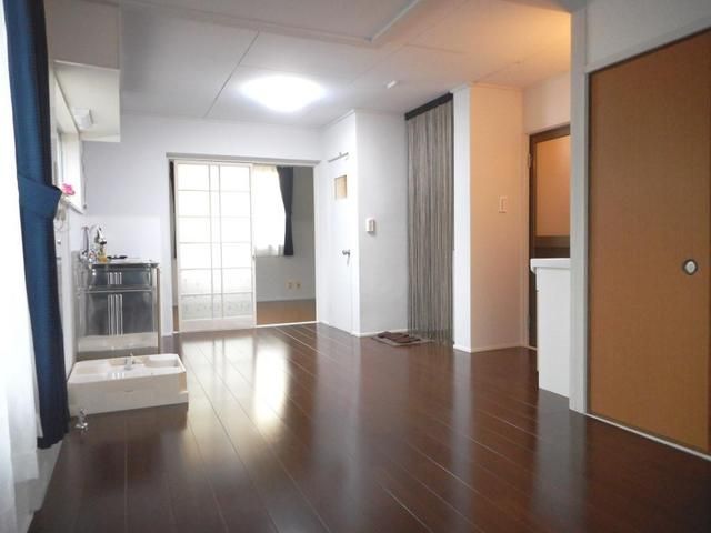 2LDK Apartment for Sale in Kure, Hiroshima - 39.6 sqm - Thumbnail 4