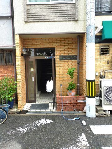 Studio Apartment for Rent in Asahi Ward, Osaka | 33,000 JPY - Thumbnail 2