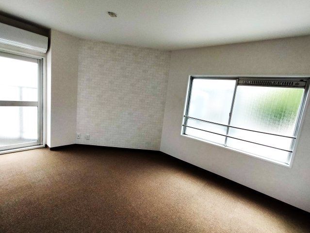 Studio Apartment for Rent in Asahi Ward, Osaka | 33,000 JPY - Thumbnail 3