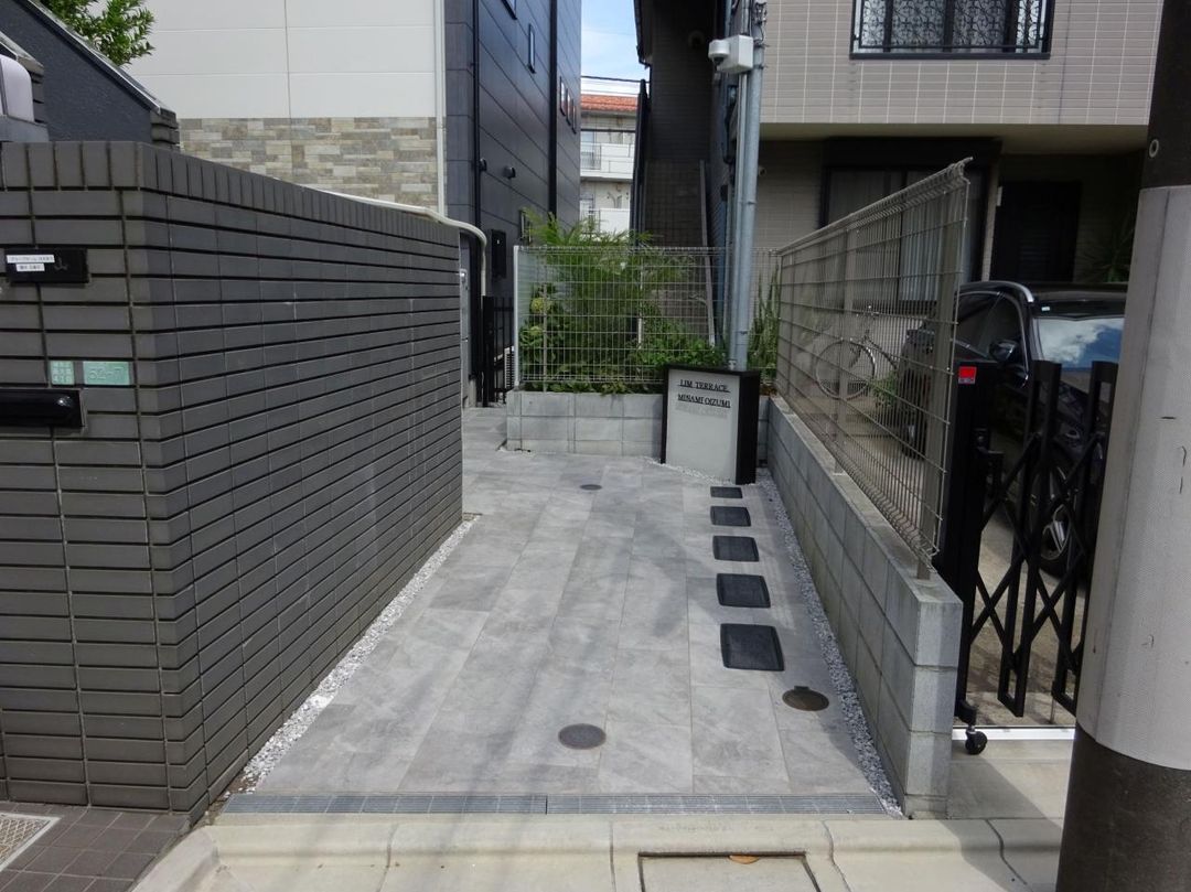 2023-Built 2SLDK Apartment for Sale in Nerima, Tokyo - Thumbnail 2