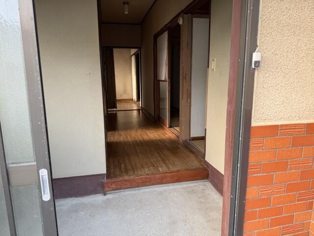 2DK Detached House for Sale on 277 sqm Land in Niigata's Nishikan Ward - Thumbnail 3