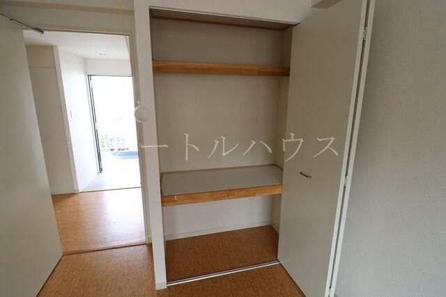 2DK Apartment for Rent in Quiet Higashiosaka, Osaka - Thumbnail 4