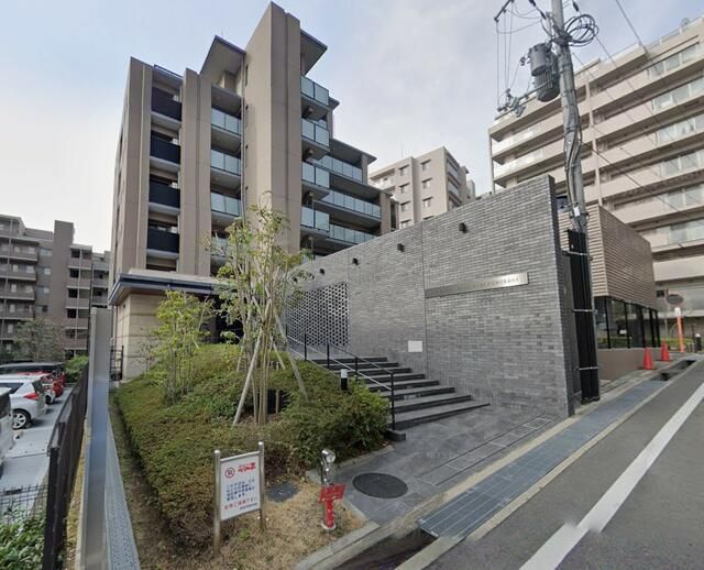 2019 3LDK Apartment for Sale in Suita, Osaka near Kita-Senri Station - Thumbnail 2