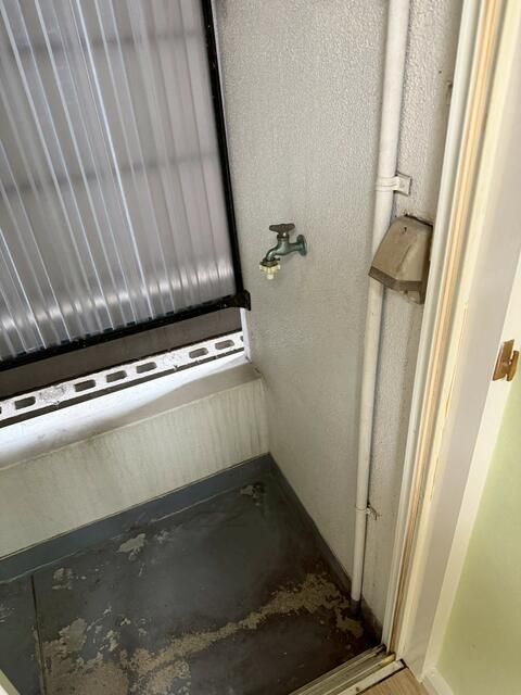 Renovated 1R Apartment for Rent in Toyonaka, Osaka - 30,000 Yen - Thumbnail 2