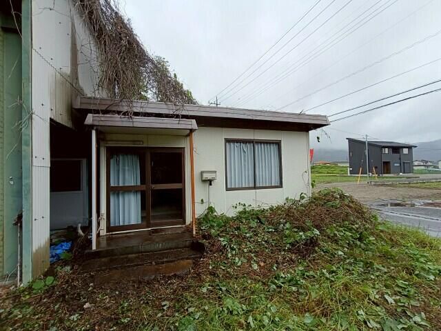 Used House with Large Warehouse in Sakura City, Ibaraki - Thumbnail 2
