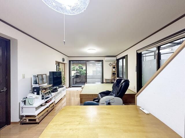 5LDK Two-Generation House for Sale in Nisshin, Aichi - Thumbnail 4