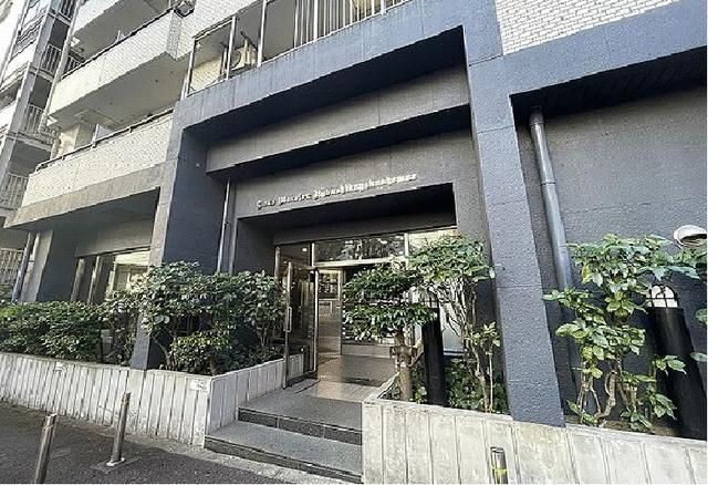Studio Apartment for Sale in Itabashi, Tokyo - 6.24% Yield - Thumbnail 2
