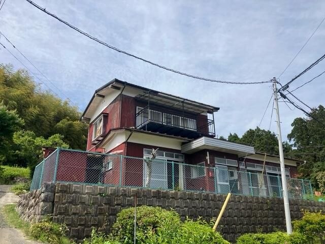4LDK Resale House in Kesennuma, Miyagi with Ocean View - Image 1