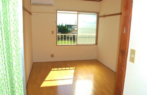 1K Apartment for Rent in Katsuura, Chiba - Near Katsuura Station - Thumbnail 3