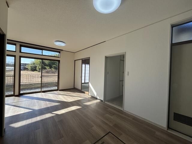 Renovated 3LDK House for Sale in Inashiki, Ibaraki – 83.63m² - Thumbnail 4