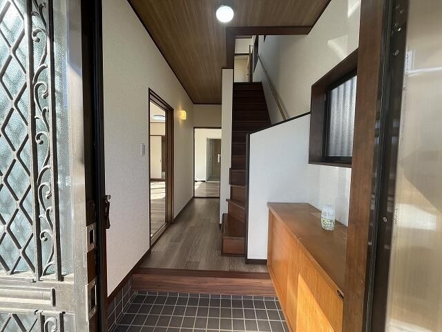 Renovated 3LDK House for Sale in Inashiki, Ibaraki – 83.63m² - Thumbnail 2