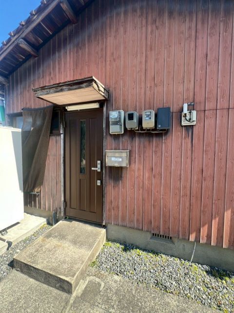 1969 Wooden House Renovation Project, Saga - Thumbnail 4