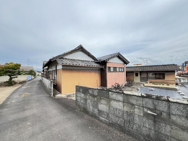 4SK Detached House on 558 sqm Lot in Marugame, Kagawa - Thumbnail 2
