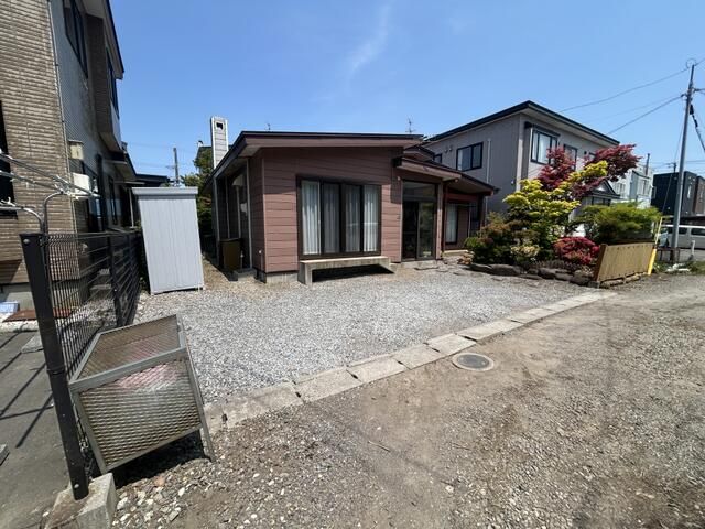 2LDK Single-Story House for Sale in Hakodate, Hokkaido - Thumbnail 4