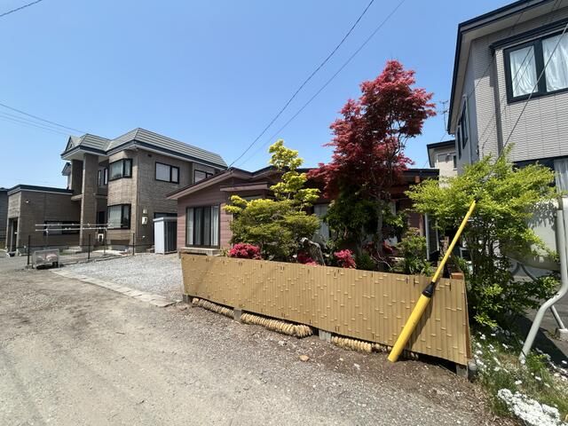 2LDK Single-Story House for Sale in Hakodate, Hokkaido - Thumbnail 3