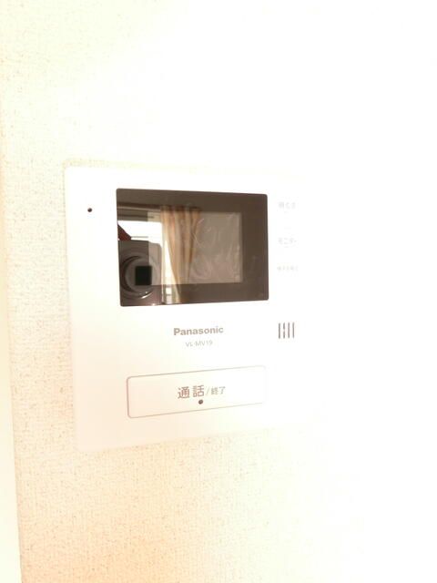1DK Apartment for Rent near Kurahon Station & Tokushima University - Thumbnail 2