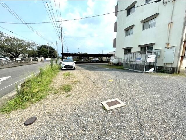 3DK Apartment for Sale near Goichi Station, Miyakonojo - Thumbnail 2