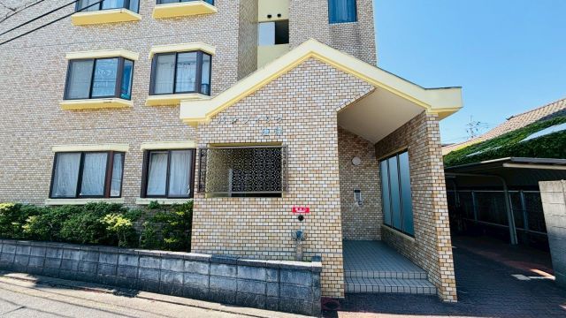 3LDK Apartment for Sale in Karatsu, Saga – 65.59 sqm - Thumbnail 2