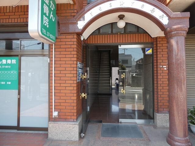 2DK Apartment for Rent in Habikino, Osaka - Near Takawashi Station - Thumbnail 2