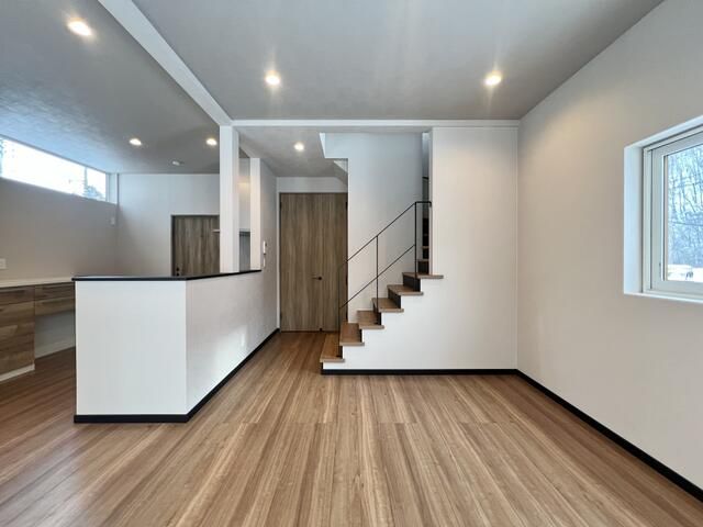 New 4LDK House in Sapporo Nishi Ward | Long-Term Excellent Quality - Thumbnail 2