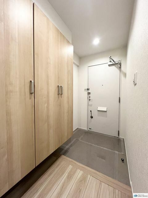 Renovated 3LDK Apartment with Private Garden in Itabashi, Tokyo - Thumbnail 3
