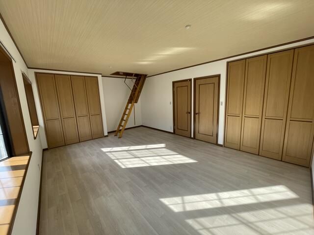 Renovated 3LDK House in Matsuyama, Ehime – 120.9 sqm - Thumbnail 2