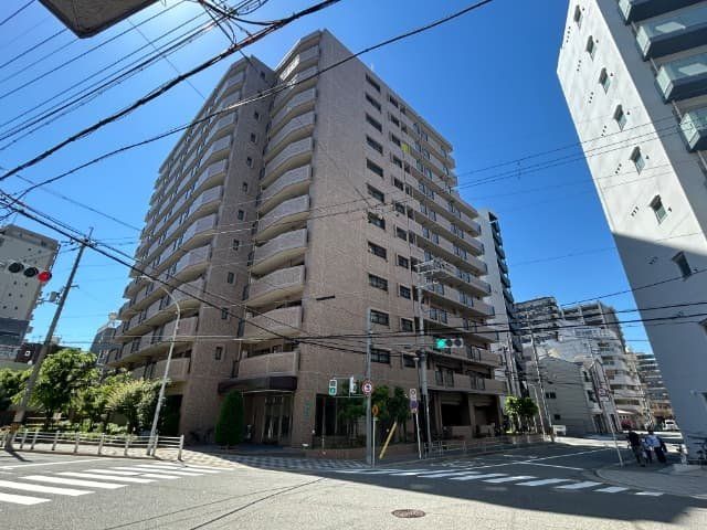 2LDK Apartment for Sale Near Tsukamoto Station, Osaka - Thumbnail 4
