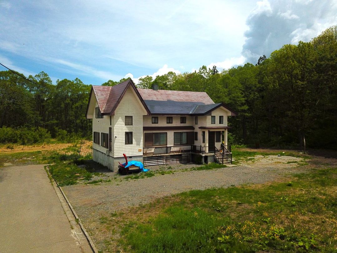 5-Bedroom Lodge in Hakuba Valley, Nagano - Thumbnail 3
