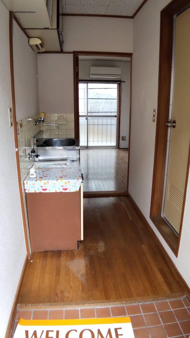 1K Apartment for Rent in Nagasaki - 20,000 Yen/Month, No Deposit - Thumbnail 2