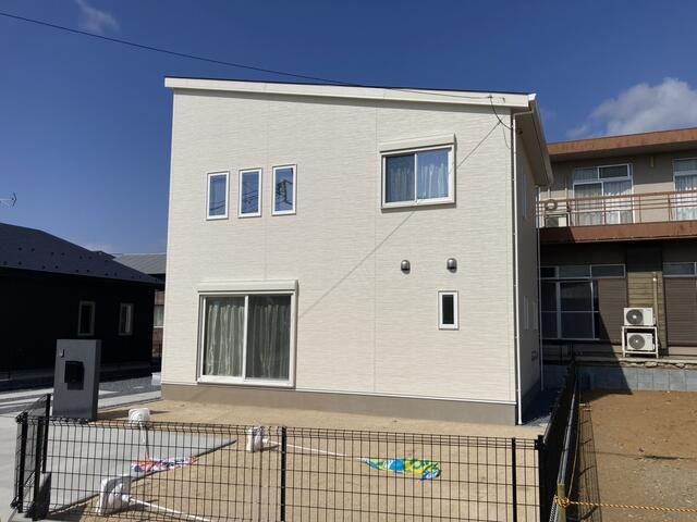 New 3LDK House in Tsuchiura, Ibaraki with Whole-House AC - Thumbnail 2